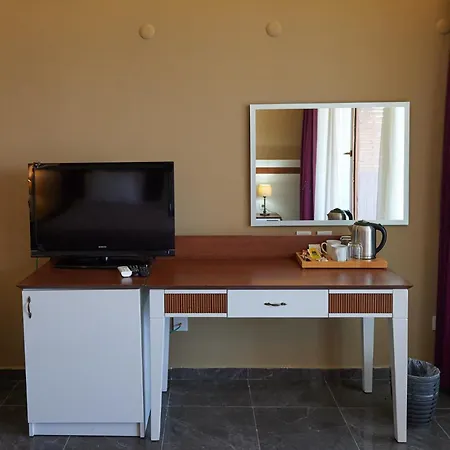 Phellos Boutique Hotel