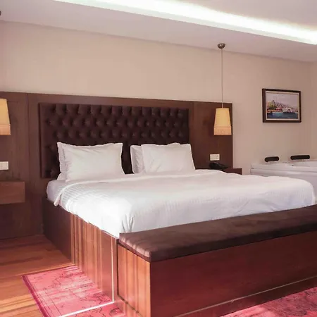 Hotel Phellos Boutique 3*