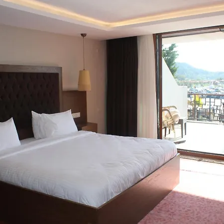 Phellos Boutique Hotel