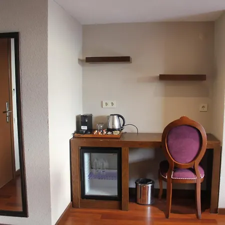 Phellos Boutique Hotel 3*
